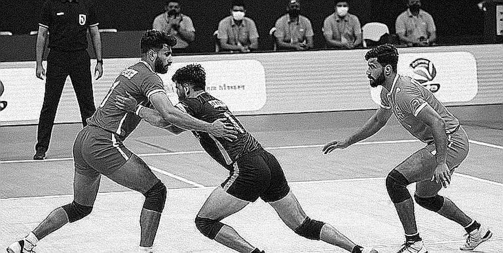 এশিয়ান গেমস ২০২৬: ইরানকে রুদ্ধশ্বাস ফাইনালে হারিয়ে ভারতের স্বর্ণপদক — ৩৭-৩৪ জয়ের ভেতরে যা খুঁজে পেলাম